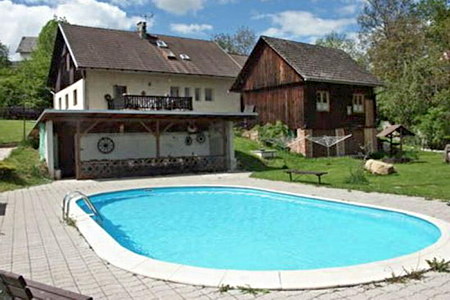 Ubytování s bazénem Český ráj - ubytování v chalupě s bazénem u Radimi