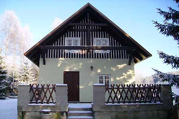 Jarní prázdniny v roce 2022 - jarní prázdniny na chatě v e Smržovce v Jizerských horách