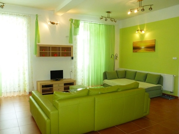 Ubytování Kašperské Hory - Apartmá na náměstí - posezení v obývacím pokoji