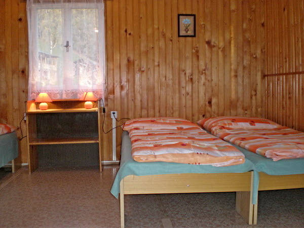 Ubytování - Beskydy - Chatky na Soláni - ložnice v chatě