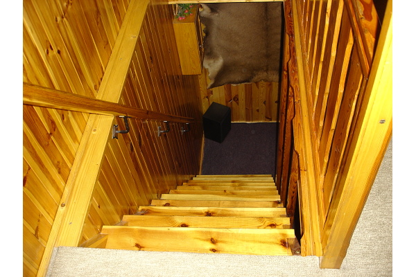 Ubytování - České Švýcarsko - Chata ve Všemilech - schody do podkroví