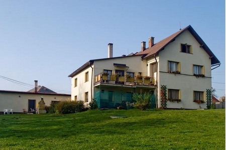 Ubytování Český ráj - Prázdninové byty ve Frýdštejně - pohled zvenku