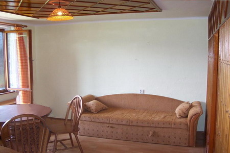 Ubytování - jižní Morava - Chata u Vranovské přehrady - posezení v obývacím pokoji