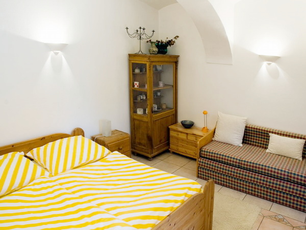 Ubytování - Broumovsko - Komfortní chalupa na Broumovsku - dvoulůžková ložnice s gaučem