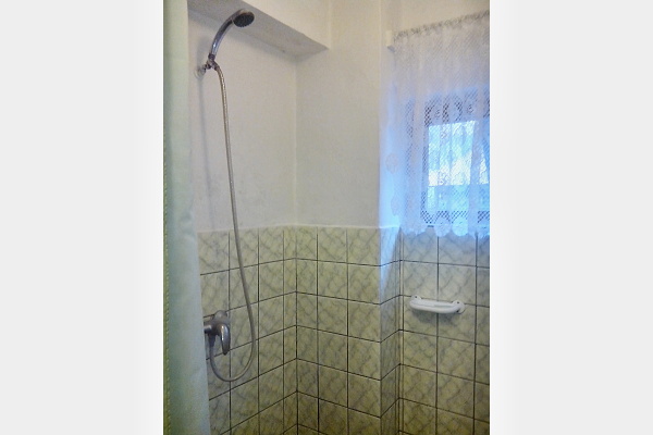 Ubytování - střední Čechy - Prázdninový dům v Brdech - sprcha