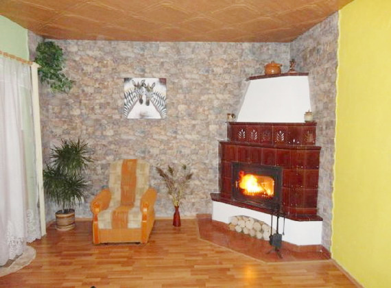 Rekreační dům k pronajmutí v Zubří na Vysočině - obývací pokoj