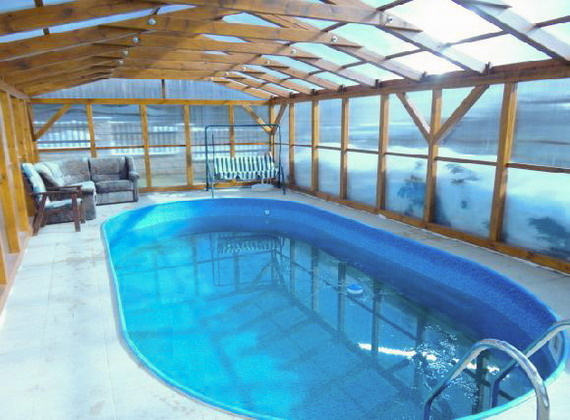 Chaty a chalupy s bazénem - chalupa s vnitřním bazénem k pronajmutí v Zubří na Vysočině